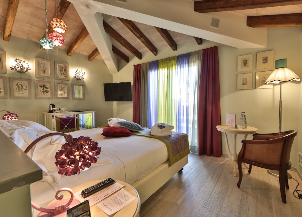 Junior Room (La Botanica)