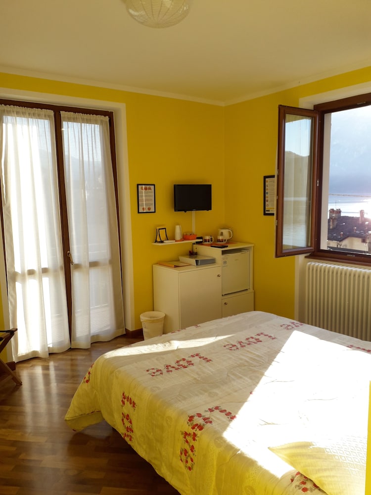 Panoramic Double Room, 1 Double Bed, Balcony, Lakeside photo 1