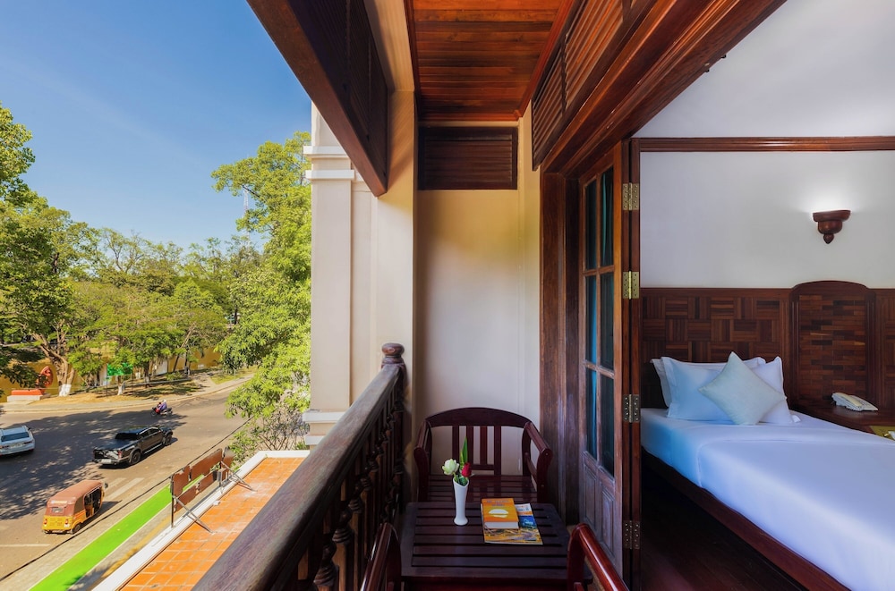 Deluxe Twin with River View - Photo 4