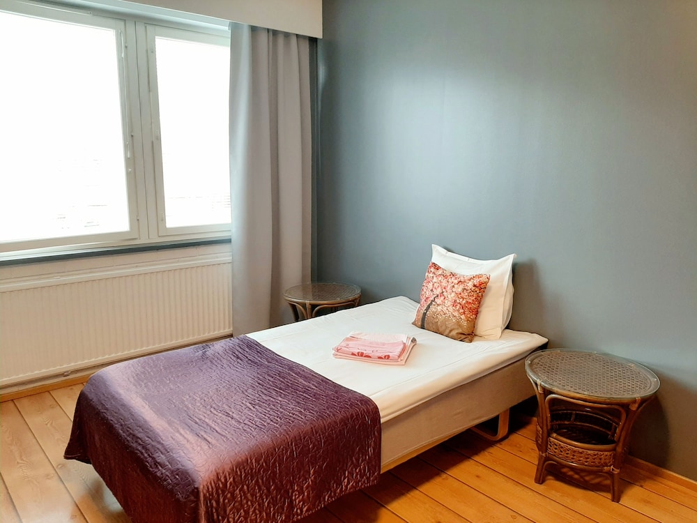 Single Room, Shared Bathroom photo 1