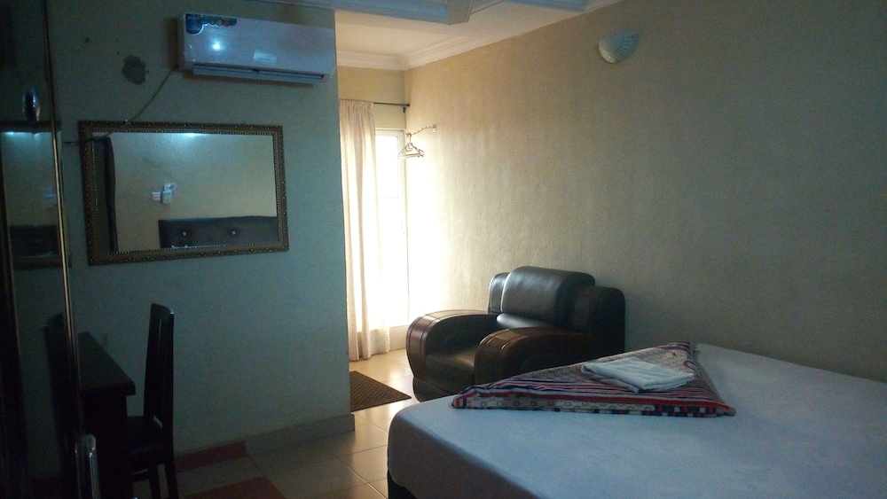 Standard Room photo 3