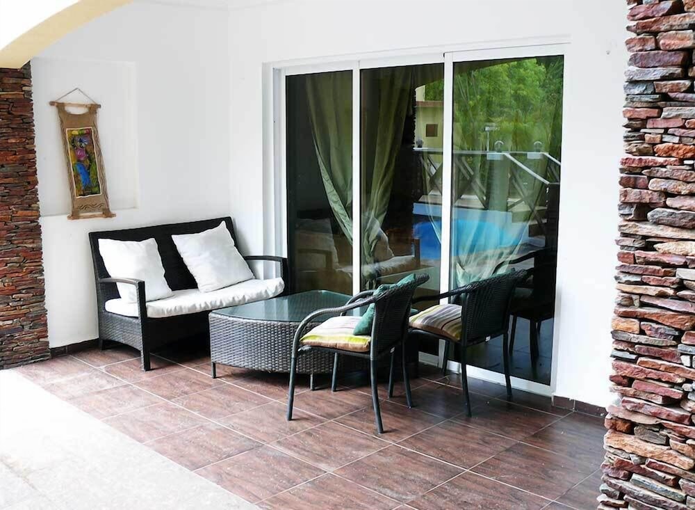Comfort Apartment, 3 Bedrooms, Pool View photo 1