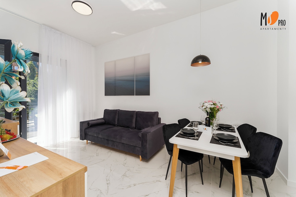 Premium Apartment, 1 Bedroom, Ground Floor photo 2