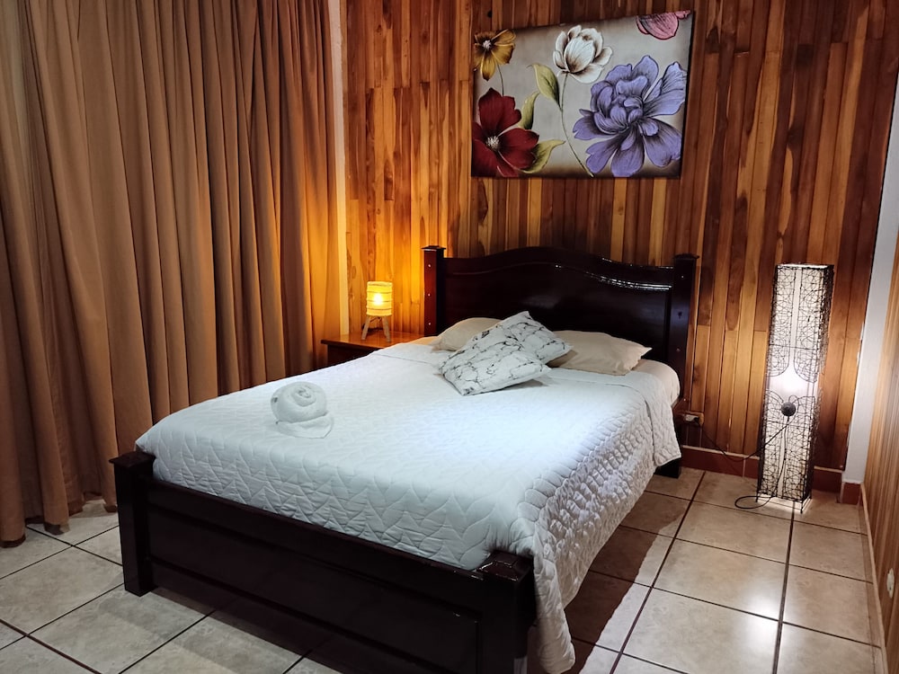 Family Apartment, 2 Bedrooms, Kitchen (1st Floor) photo 2