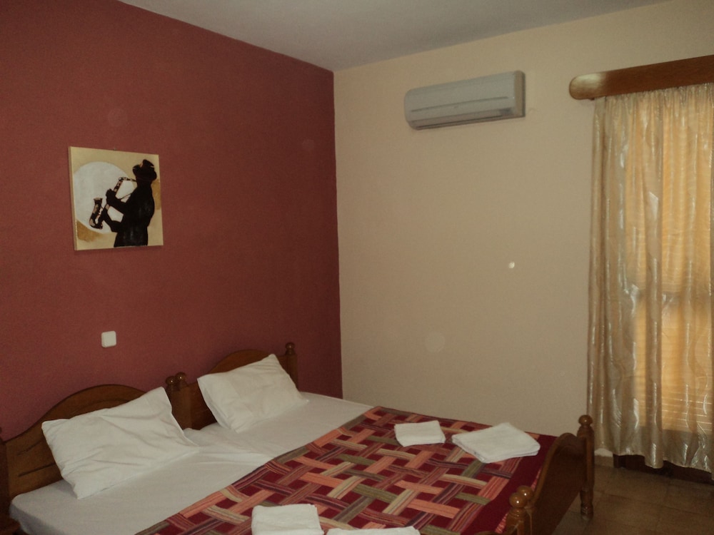 Family Apartment, 2 Bedrooms, Pool View