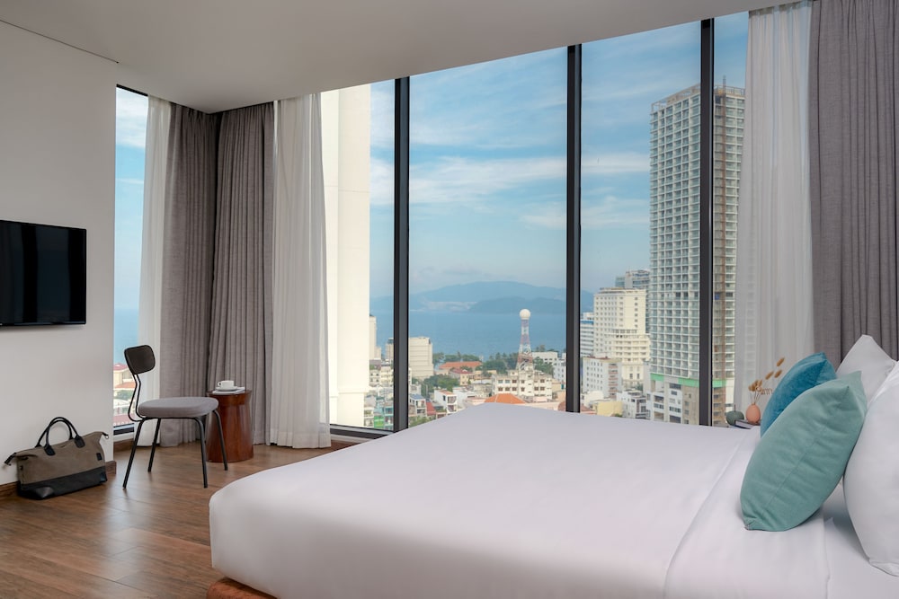 Premier Double Room, Sea View - Photo 1