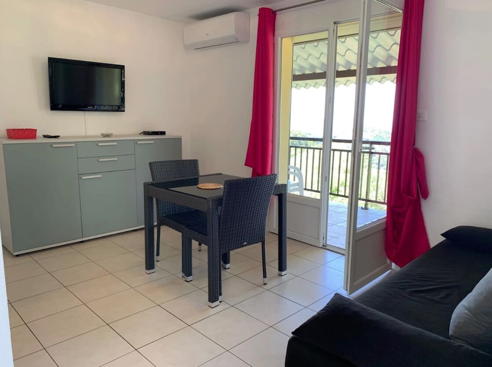 Comfort Apartment, Balcony, Sea View photo 3