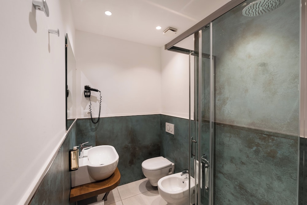 Design Suite, 1 Bedroom, Terrace, Garden Area photo 3