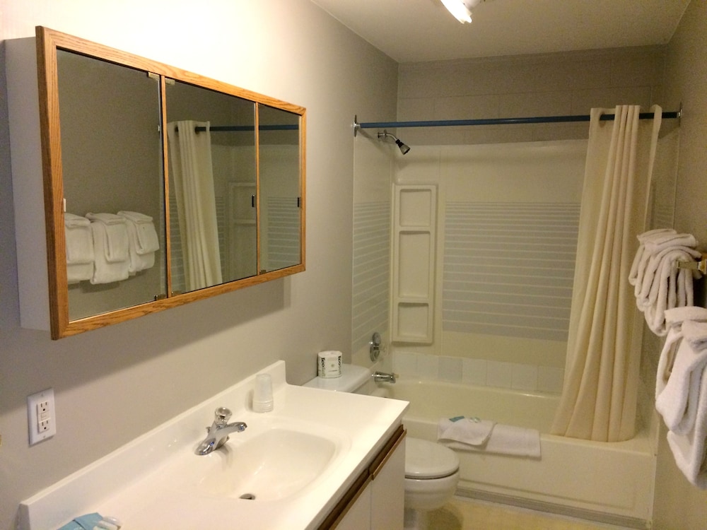 Standard Suite, 2 Bedrooms, Kitchen photo 3