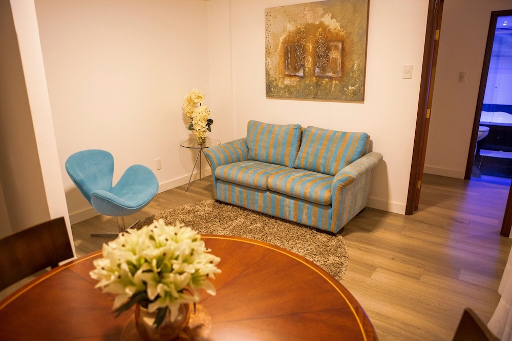 Romantic Studio Suite - Photo 1