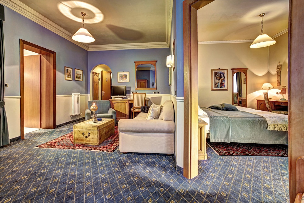 Studio Suite photo 3