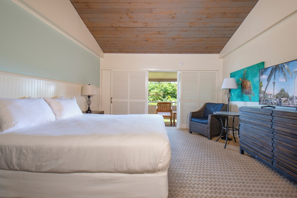 Room, 1 King Bed, Ocean View photo 2