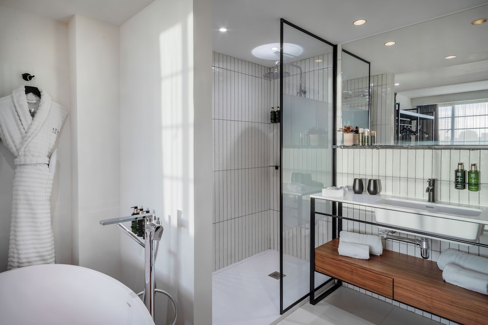 The Regent´s Suite with Executive Lounge Access thumbnail 5