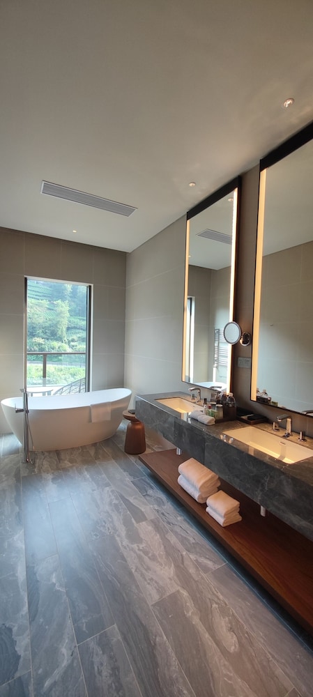 Villa photo 2
