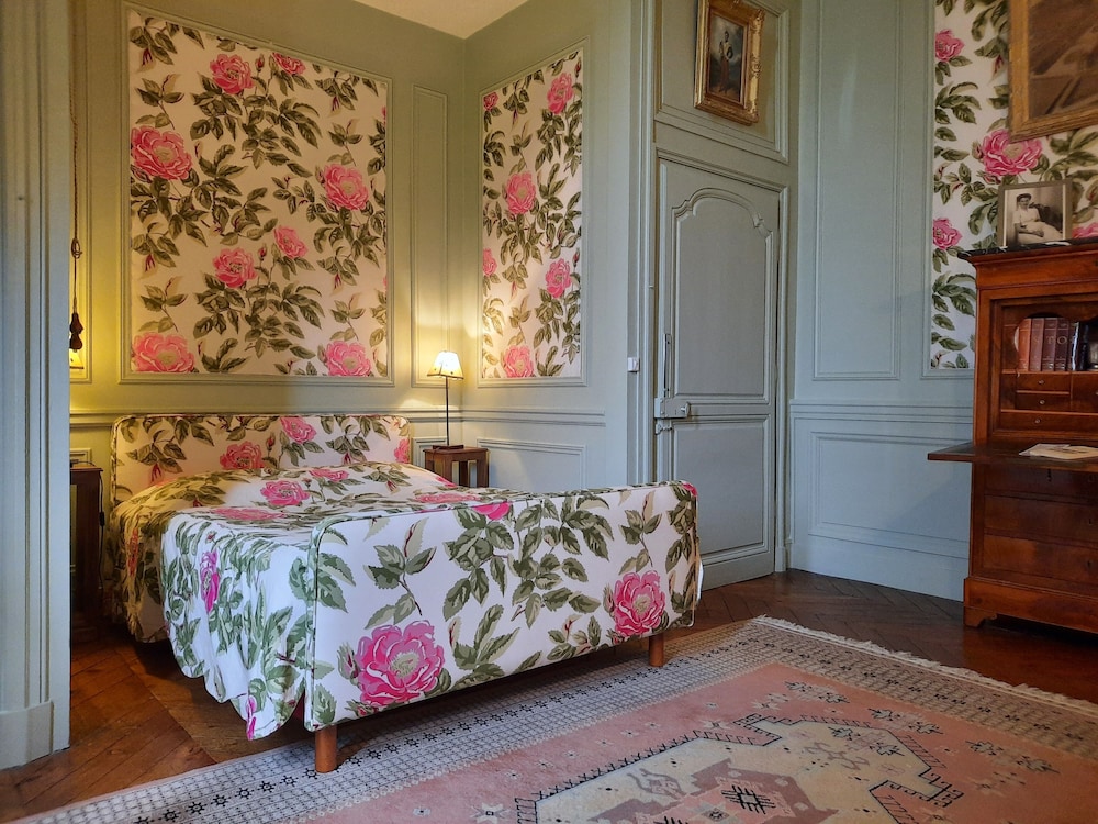 Double Room (Louis Philippe) photo 1