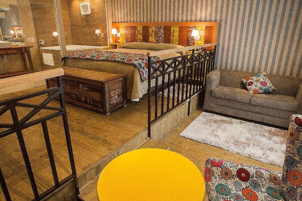Deluxe Cabin photo 1