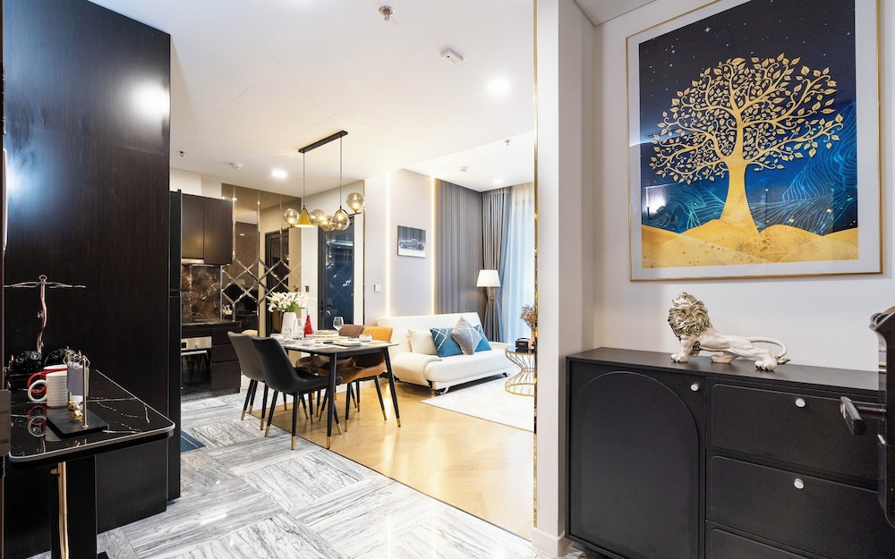 Grand Suite, 1 Bedroom, Club Lounge Access, City View