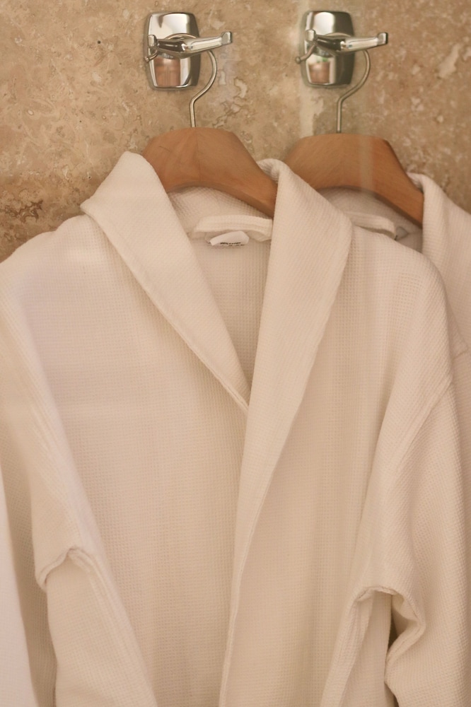 Deluxe Double or Twin Room (La Cuve) photo 2