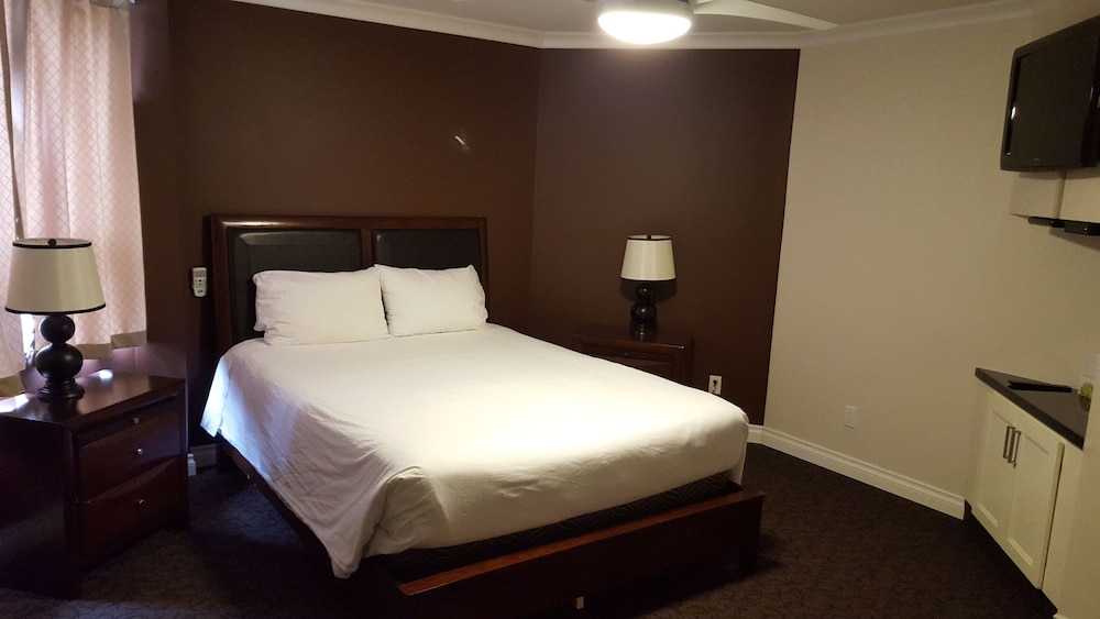 Rose Room photo 1