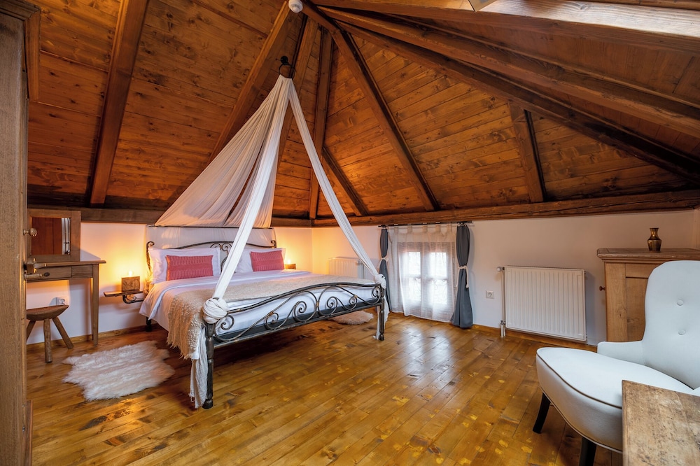 Deluxe Double Room, City View