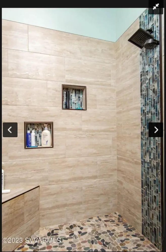Luxury House photo 3