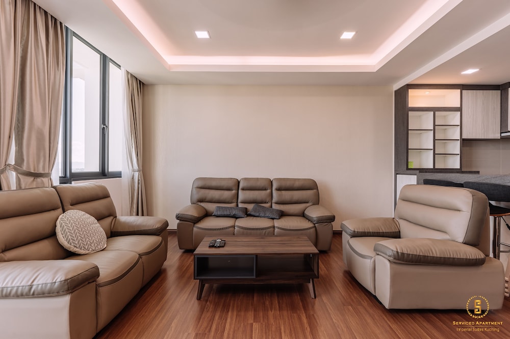 Apartment, 3 Bedrooms - Photo 6