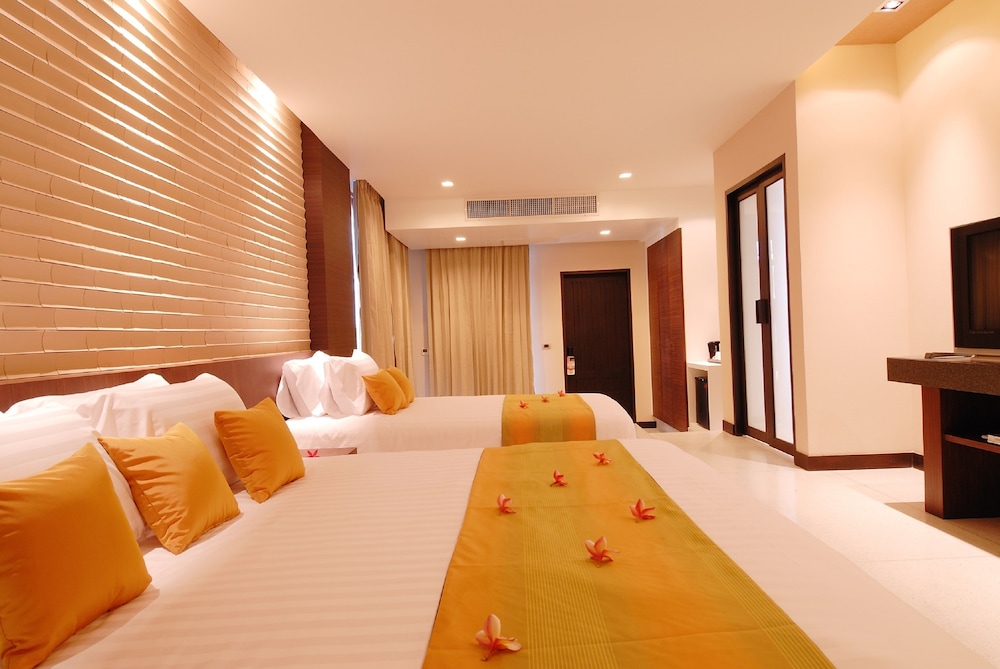Premium Villa Garden View thumbnail 5