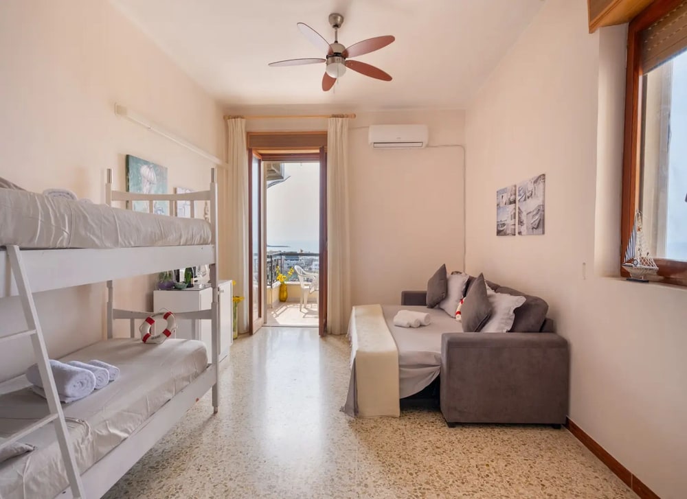 House, 1 Bedroom, Accessible, Smoking - Ocean View