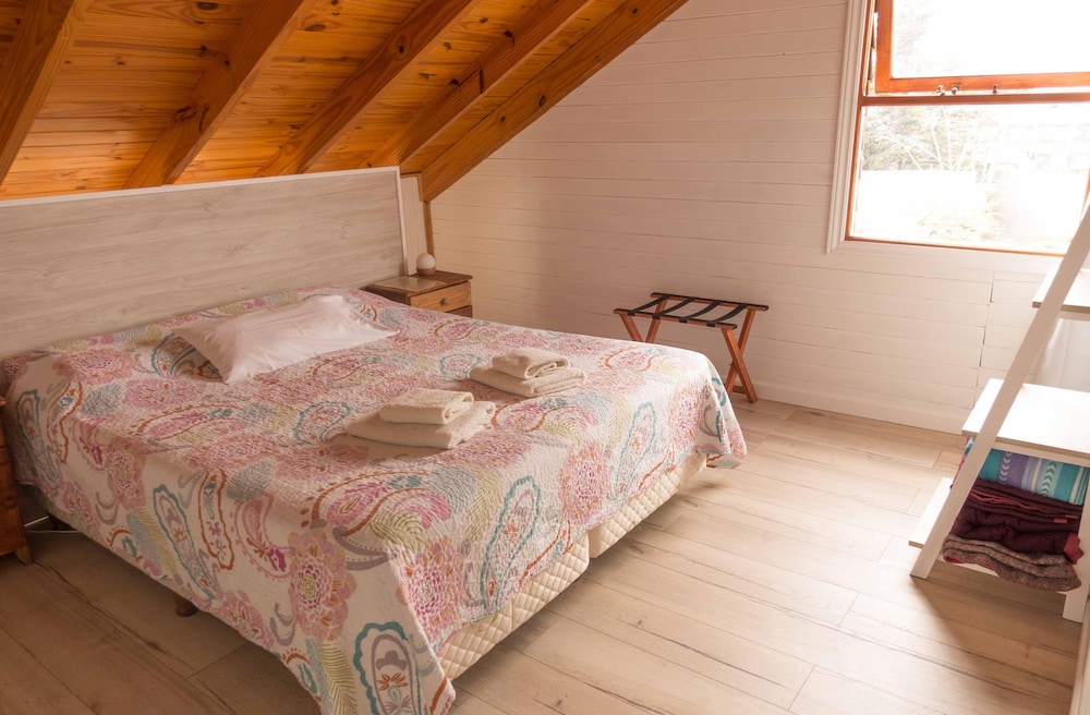 Economy Double Or Twin Room, Mountain View photo 1