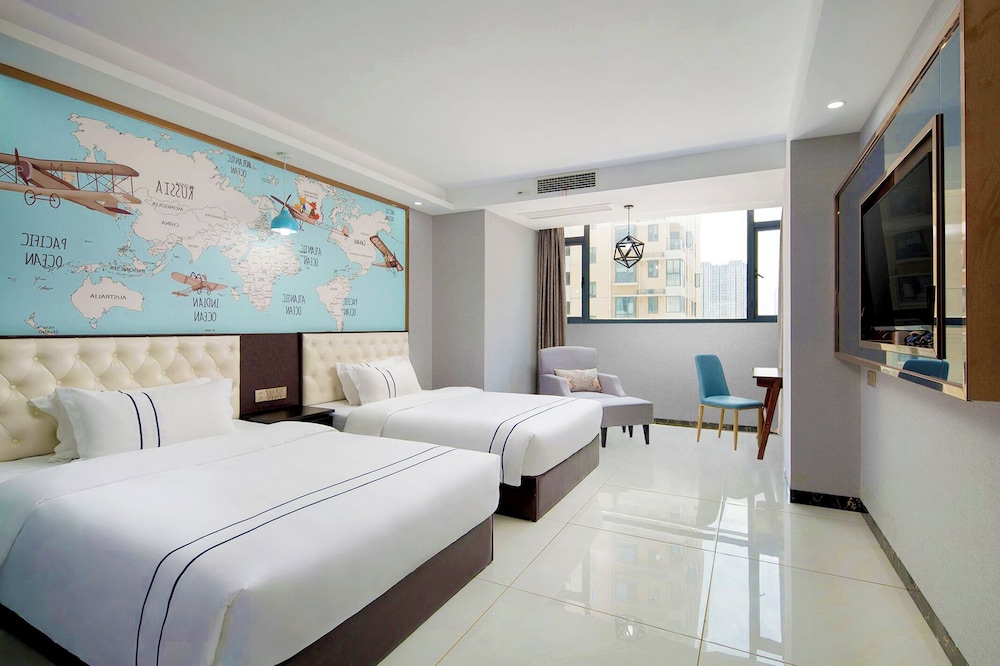 Comfort Twin Room, City View photo 1