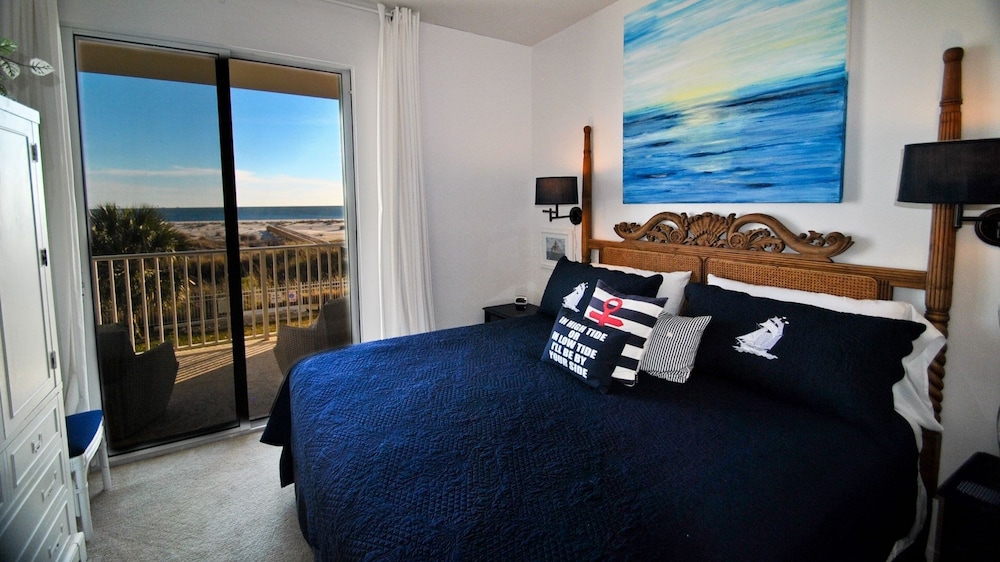 Condo, 2 Bedrooms photo 1