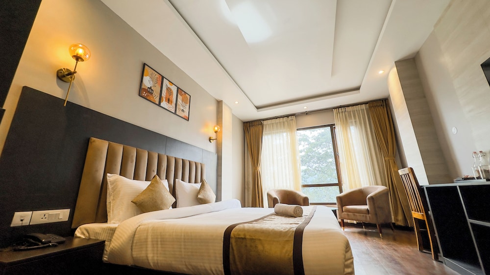 Deluxe Room - Photo 5