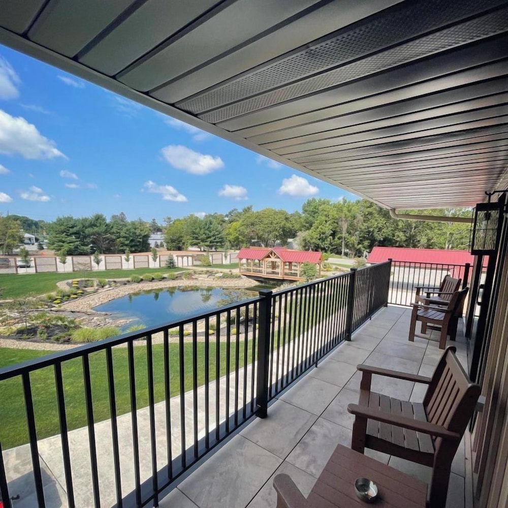 Signature Suite, 2 Double Beds, Lake View photo 2