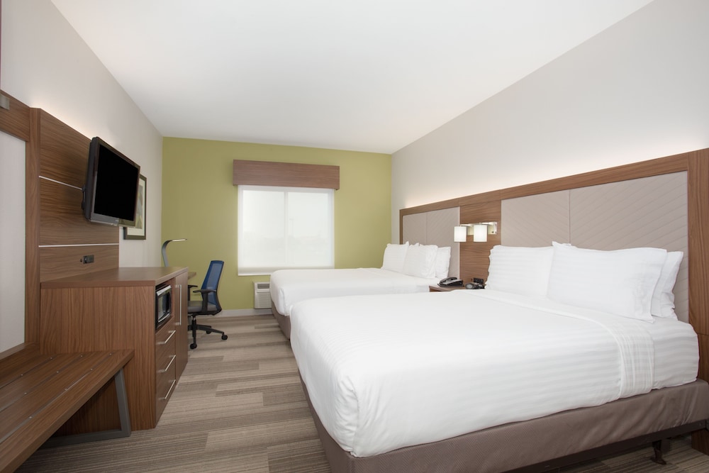 Standard Room, 1 King Bed (Leisure) - Photo 4