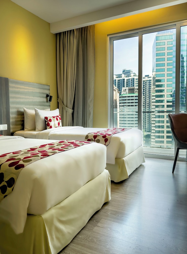 Executive Suite, 2 Bedrooms, Non Smoking thumbnail 5
