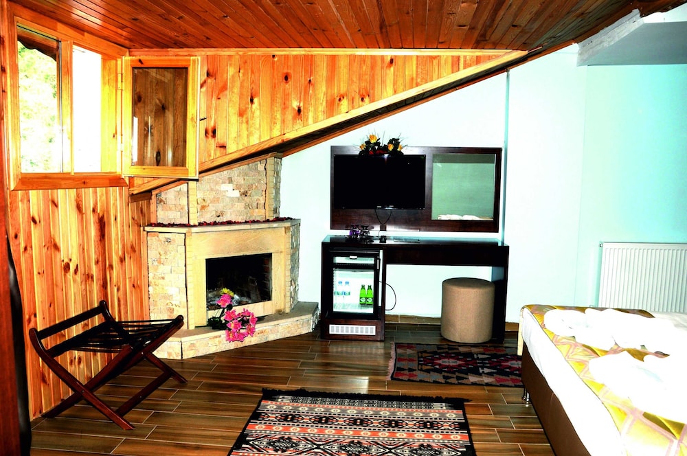 Double Room, Terrace, River View photo 3