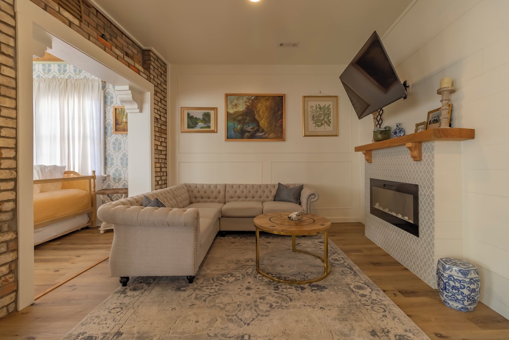 Grand Room photo 3