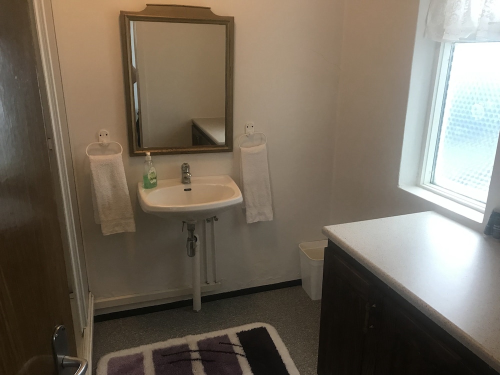 Triple Room, Shared Bathroom photo 3
