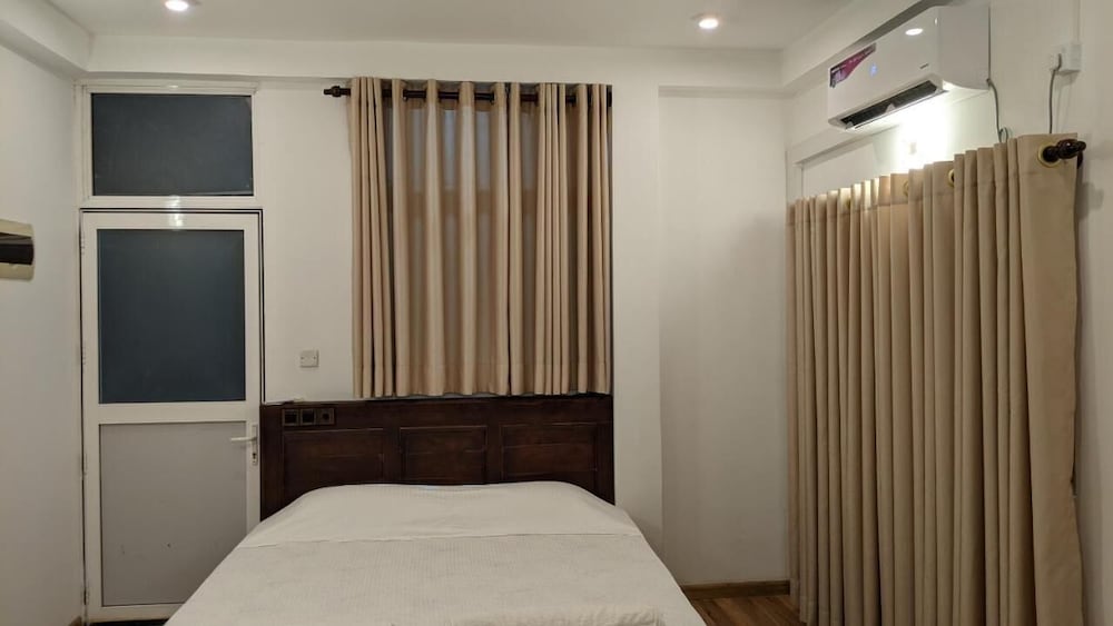 Comfort Double Room, 1 King Bed, Lagoon View photo 3