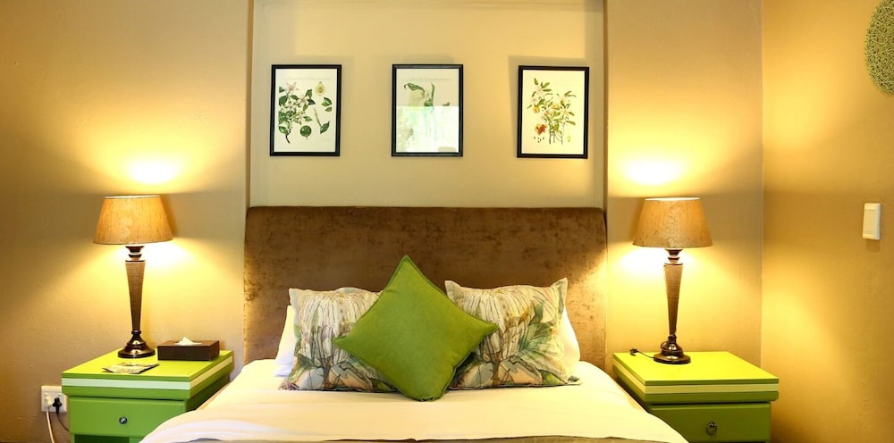 Standard Double Suite - Photo 5