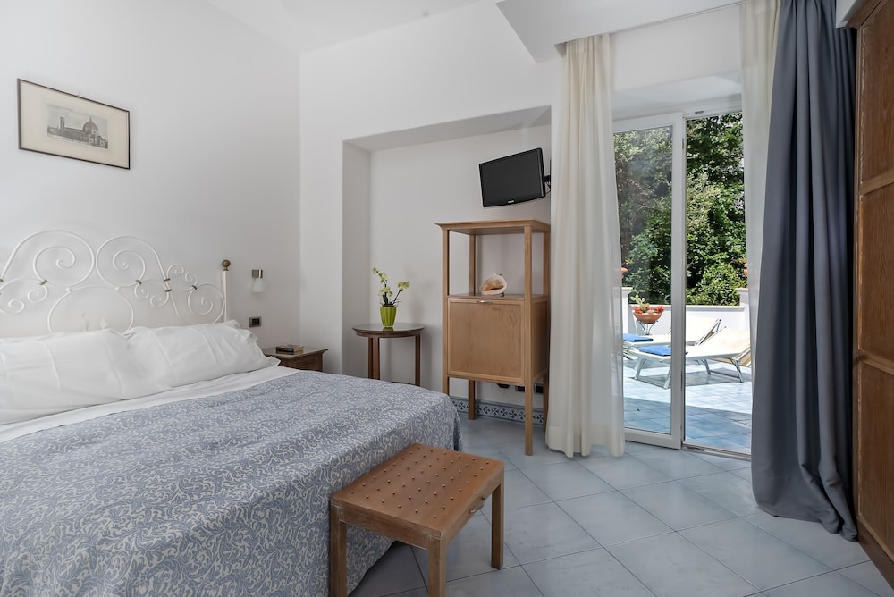 Classic Double or Twin Room