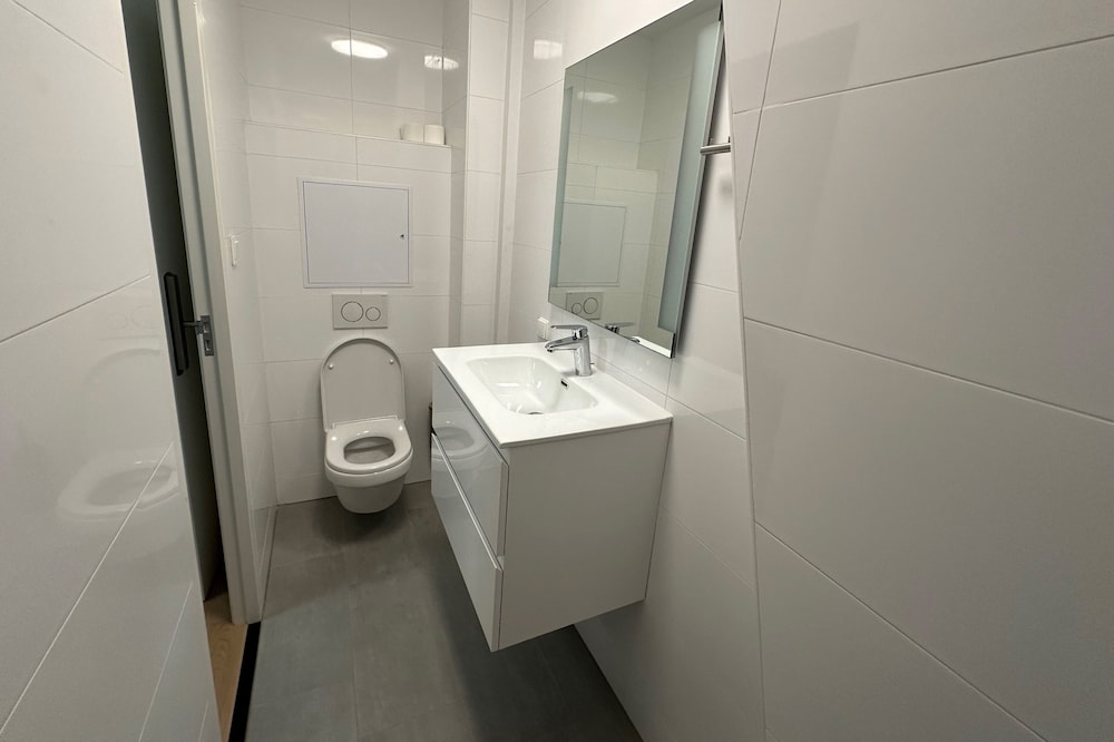 Deluxe Double Room, Private Bathroom, Canal View photo 2