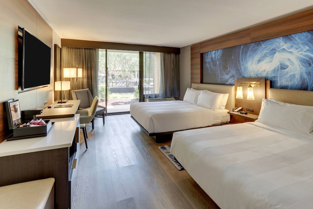 Room, 2 Queen Beds - Photo 2