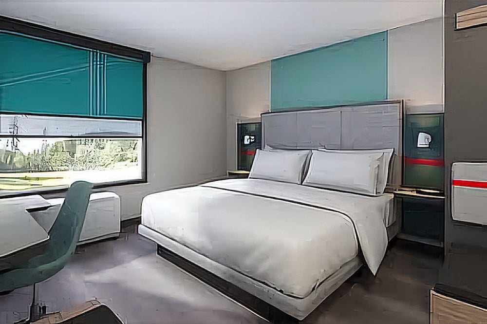 Room, 1 Queen Bed, Smoking photo 3