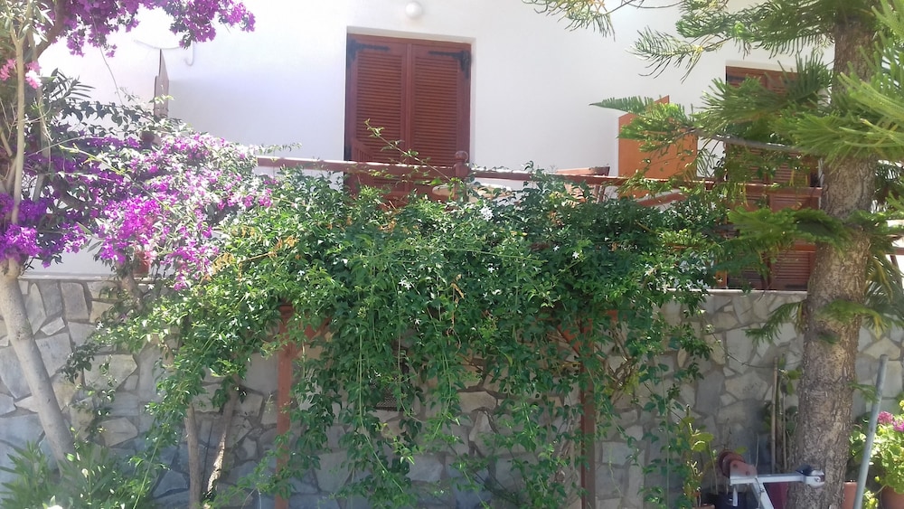 Double Room, Sea View (Upper Floor) - Photo 4