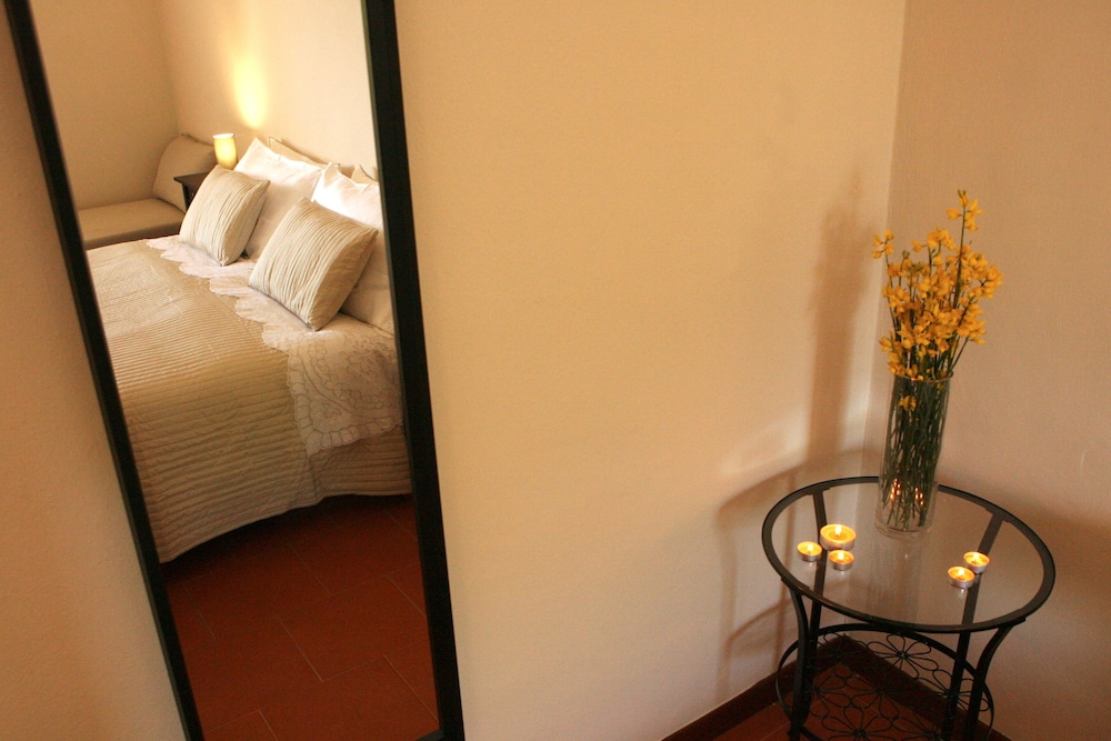 Classic Double or Twin Room, Garden View photo 3