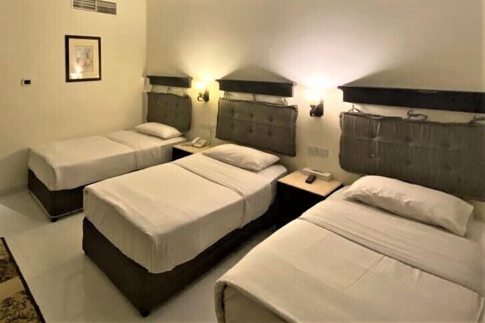 Triple Room, Pool Access photo 2