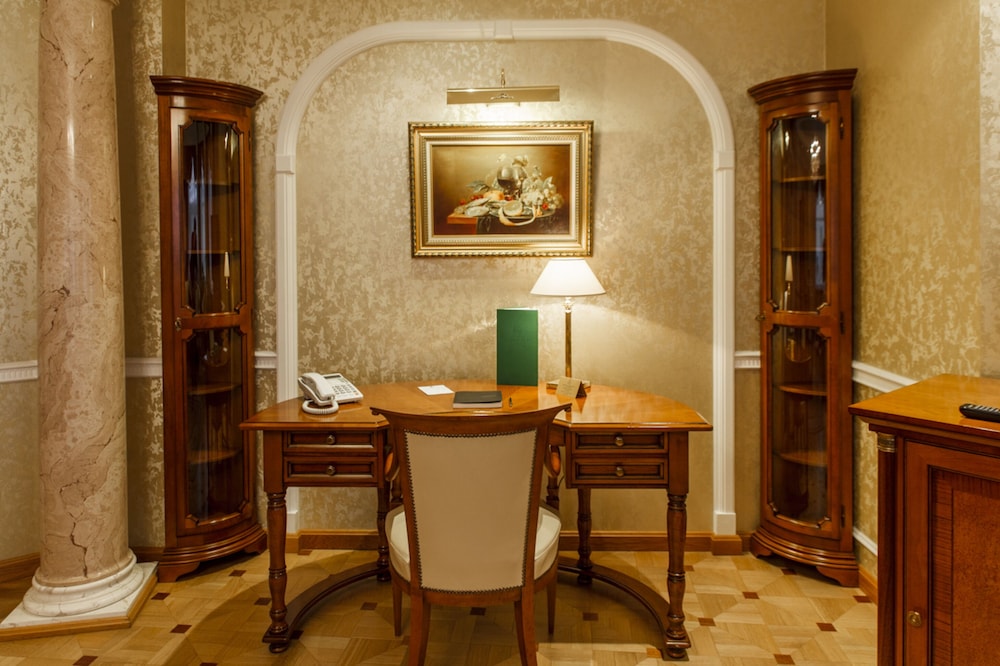 Executive Room photo 3
