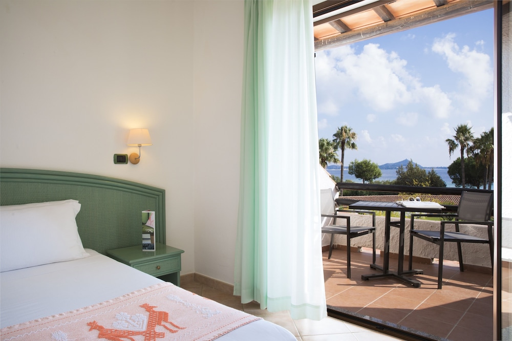 Deluxe Room, Sea View - Photo 1
