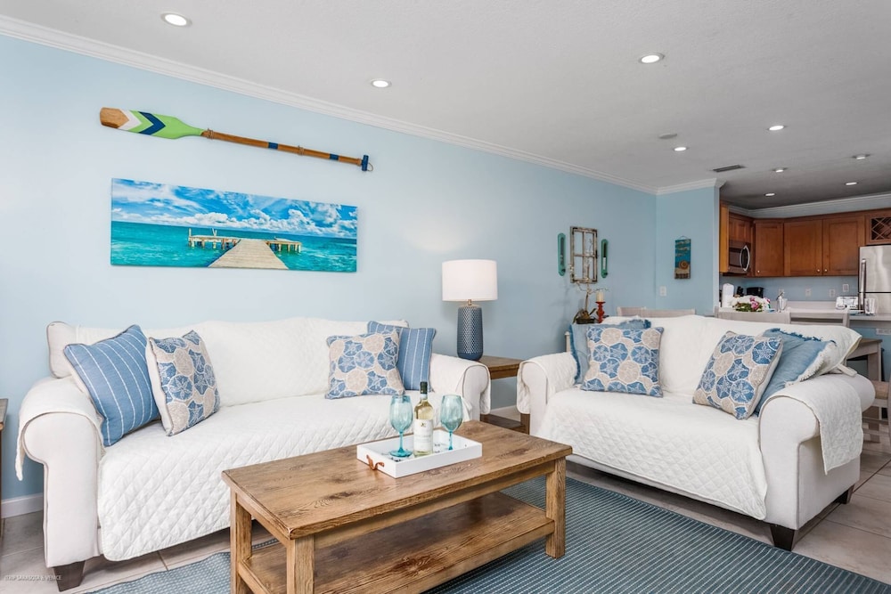 Condo (Palm Bay Club - Bayside) photo 1